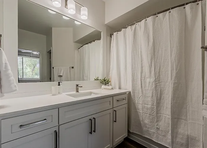 Kota 2027 Cozy 2br L 2ba - Pool - Gym - Free Parking * Scottsdale